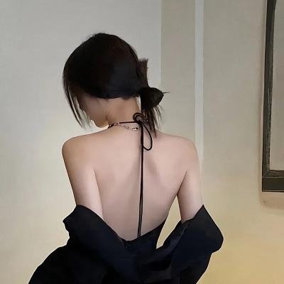 大人别出声